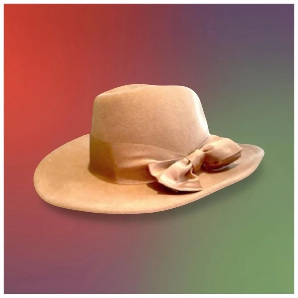 Betmar Women’s Wide-Brim Wool Fedora – Beige – Style WPL-4386 – Like New